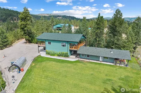 17 Miyoko Point Rd, Republic, WA 99166