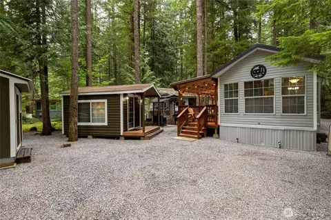117 3 Schinn Canyon Cir, Deming, WA 98244