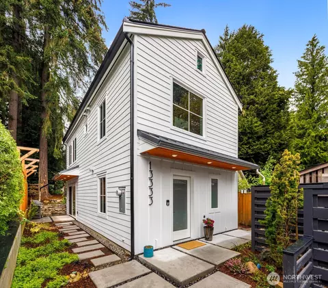 13333 25th Ave NE, Seattle, WA 98125