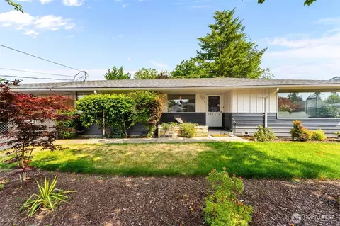 1735 E 65th St, Tacoma, WA 98404