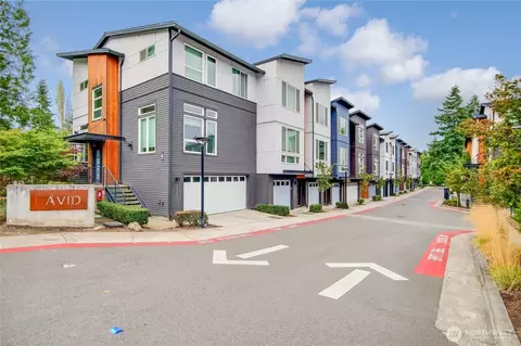 13963 NE 15 Ct #11, Bellevue, WA 98005