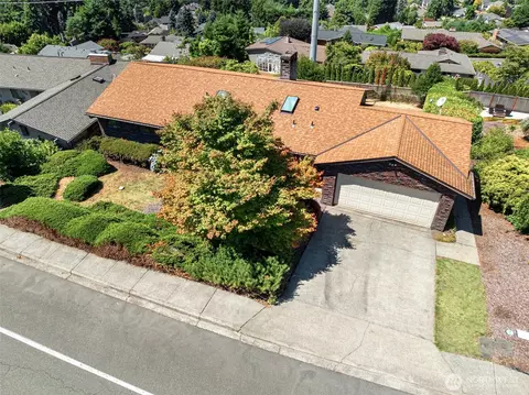 4709 Somerset Dr SE, Bellevue, WA 98006