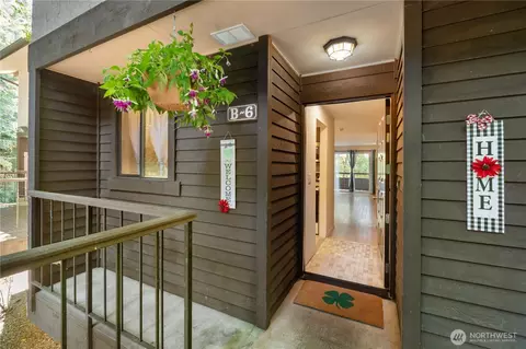 140 Summit Ave N #B-6, Kent, WA 98030