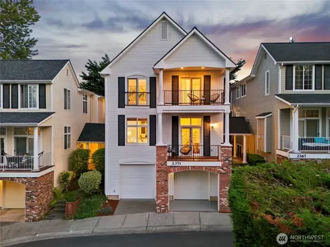 2371 132nd Ave SE, Bellevue, WA 98005