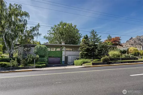 1375 Russell St, Wenatchee, WA 98801
