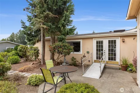 818 243rd St SW, Bothell, WA 98021 photo 29
