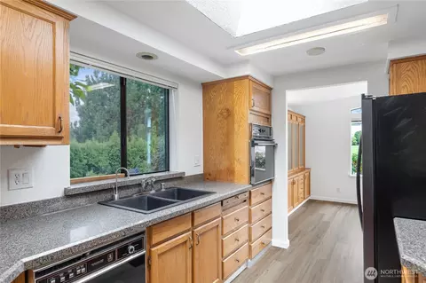 818 243rd St SW, Bothell, WA 98021 photo 12