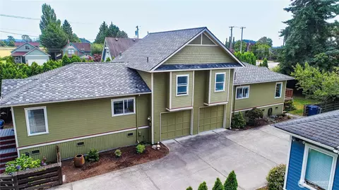526 Myrtle St #A & B, La Conner, WA 98257
