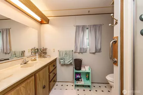 Bath - 111 Dryke Rd #9, Sequim, WA 98382 photo 2 of 2
