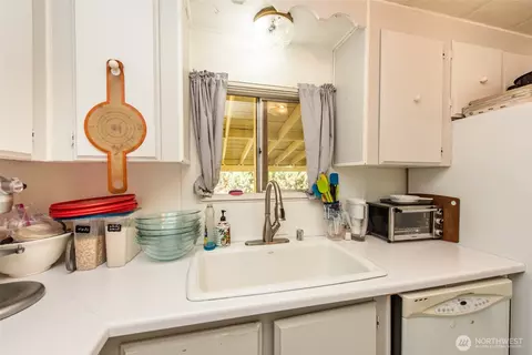 Kitchen - 111 Dryke Rd #9, Sequim, WA 98382 photo 1 of 5