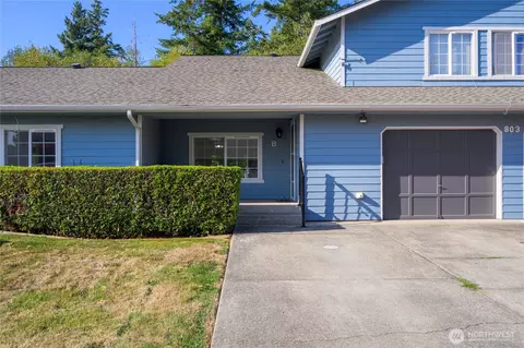 803 S Laventure Rd #B, Mount Vernon, WA 98273