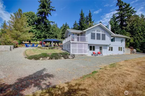 17910 Mountain Ridge Dr, Mount Vernon, WA 98274