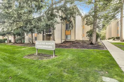 14650 NE 32nd St #A-17, Bellevue, WA 98007