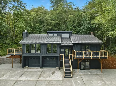 400 19th Ave SE, Puyallup, WA 98372