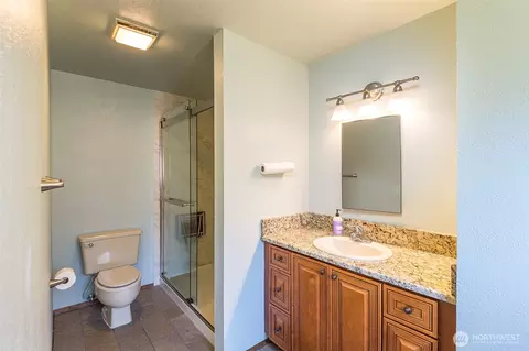 Bath - 125 Hilltop Dr #D, Sequim, WA 98382 photo 2 of 2