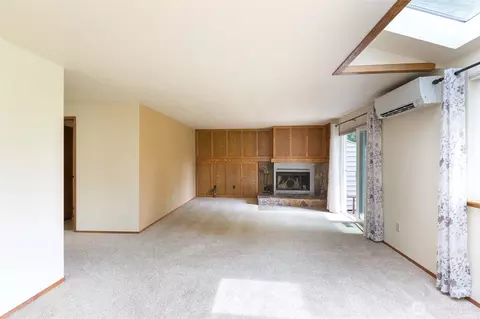 Living - 125 Hilltop Dr #D, Sequim, WA 98382 photo 2 of 3