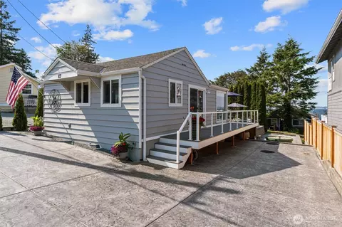 83 N Sunset Dr, Camano Island, WA 98282