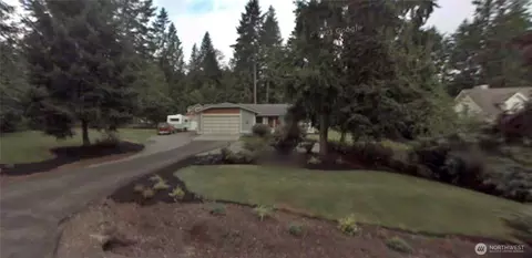 3820 170th Ave E, Lake Tapps, WA 98391