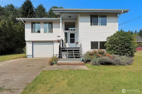 8108 147th Ct E, Puyallup, WA 98372
