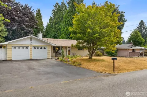 2206 Sycamore St SE, Lacey, WA 98503
