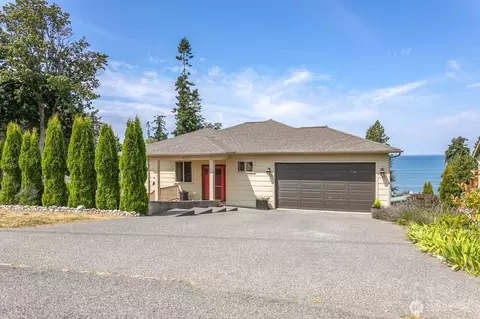 8733 Charel Dr, Blaine, WA 98230
