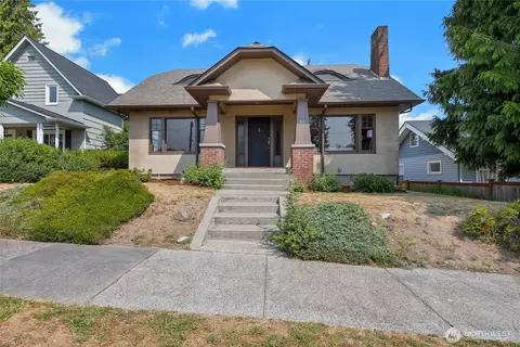 411 S 61st St, Tacoma, WA 98408