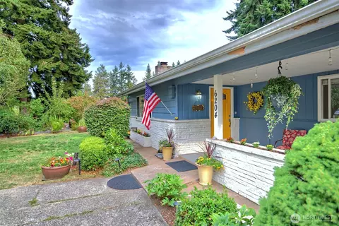 6204 204th St SW, Lynnwood, WA 98036