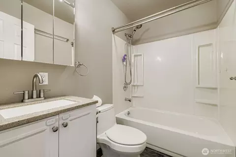 Bath - 7806 Beverly Blvd, Everett, WA 98203 photo 3 of 3