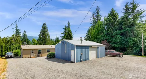 582 Summit Pl, Sedro Woolley, WA 98284