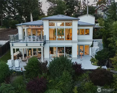 8323 NE 110th Pl, Kirkland, WA 98034