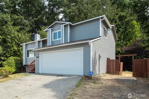 10811 10th Dr SE, Everett, WA 98208 photo 2