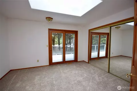 Bedroom - 2422 W Sequim Bay Rd, Sequim, WA 98382 photo 3 of 3