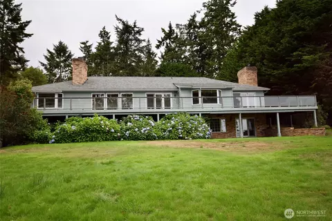 2422 W Sequim Bay Rd, Sequim, WA 98382
