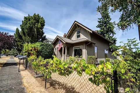 505 S 35th St, Tacoma, WA 98418