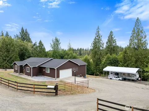 223 Oxbow Lake Ln, Toledo, WA 98591