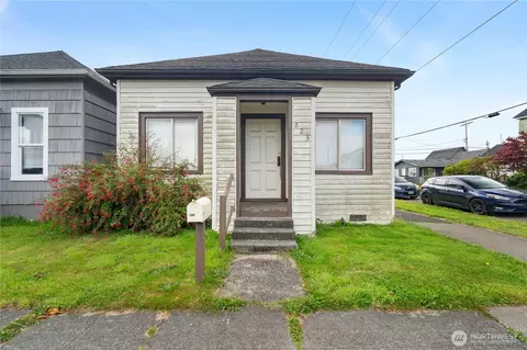 823 W Market St, Aberdeen, WA 98520