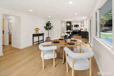 Dining - 21807 3rd Pl W, Bothell, WA 98021 photo 3 of 3