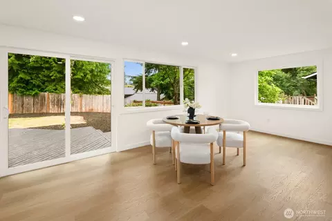 Dining - 21807 3rd Pl W, Bothell, WA 98021 photo 2 of 3