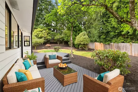 Exterior - 21807 3rd Pl W, Bothell, WA 98021 photo 4 of 9