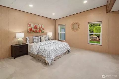 Bedroom - 23632 9th Pl W, Bothell, WA 98021 photo 1 of 4