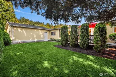 Exterior - 23632 9th Pl W, Bothell, WA 98021 photo 4 of 9