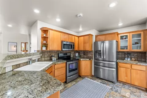 Kitchen - 15017 148th Avenue Ct E, Orting, WA 98360 photo 1 of 3