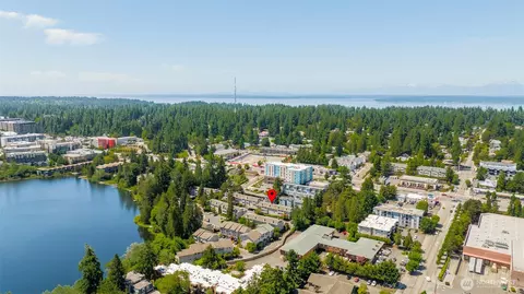1132 N 198th St # C204, Shoreline, WA 98133