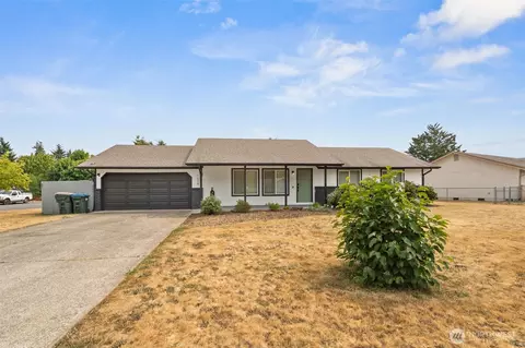 1004 St Michelle Ave, Chehalis, WA 98532
