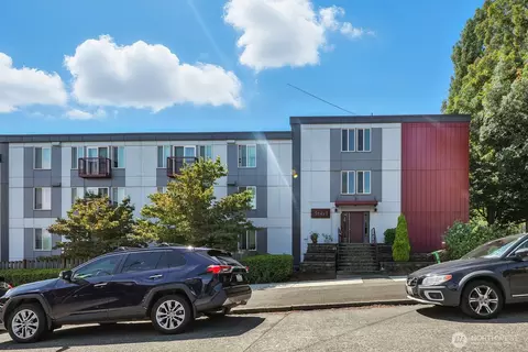 3661 Phinney Ave N #101, Seattle, WA 98103