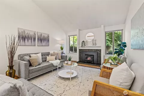16148 NE 15th St #12, Bellevue, WA 98008