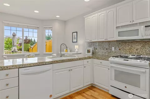 Kitchen - 16324 18th Ave SE, Mill Creek, WA 98012 photo 1 of 4