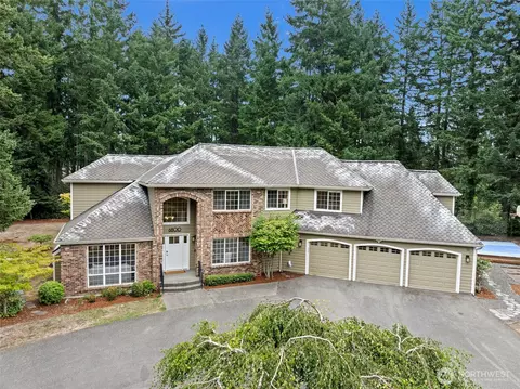 6800 Cathedral Pl NW, Bremerton, WA 98312