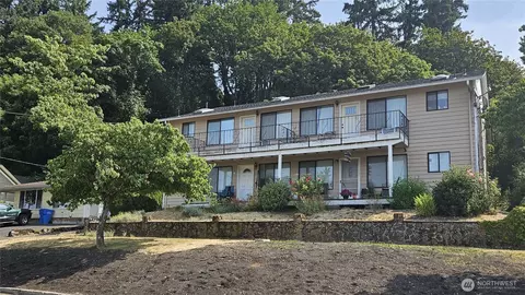 264 N 2nd St, Kalama, WA 98625