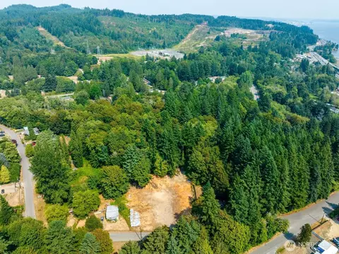 4192 Thorson Rd, Bremerton, WA 98312